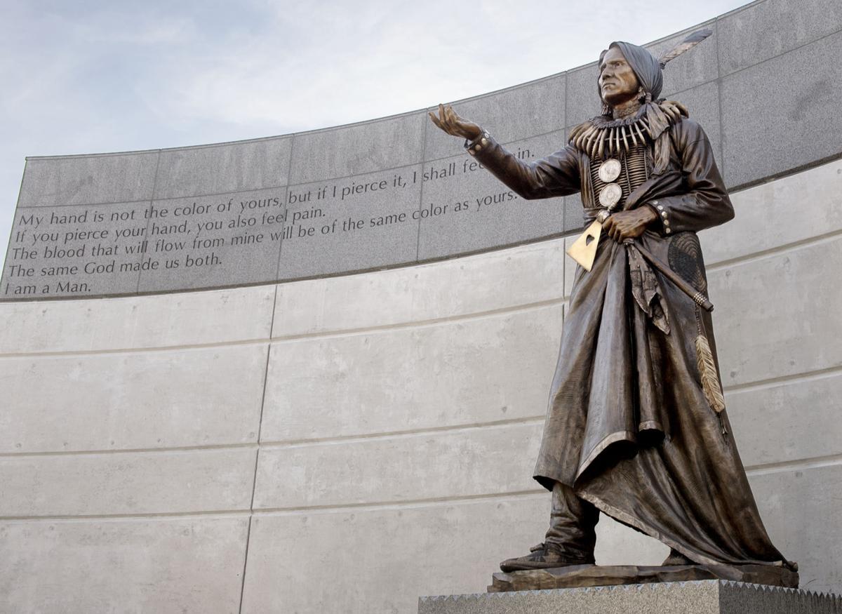 StandingBearsculpture